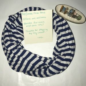 American Eagle Infinity Scarf